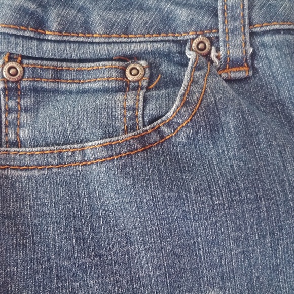 St John's Bay Women's
Straight Leg Blue Jeans - Picture 5 of 7